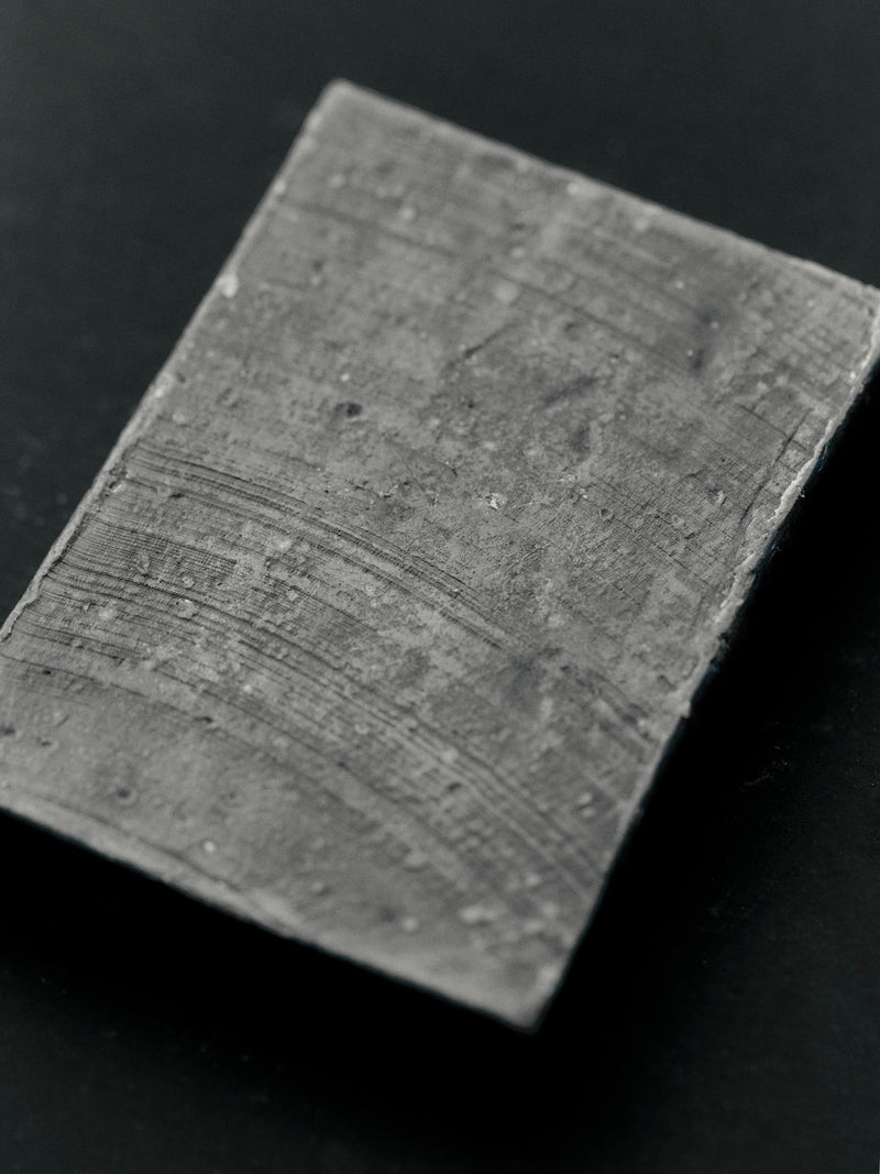 exfoliating charcoal soap - Model