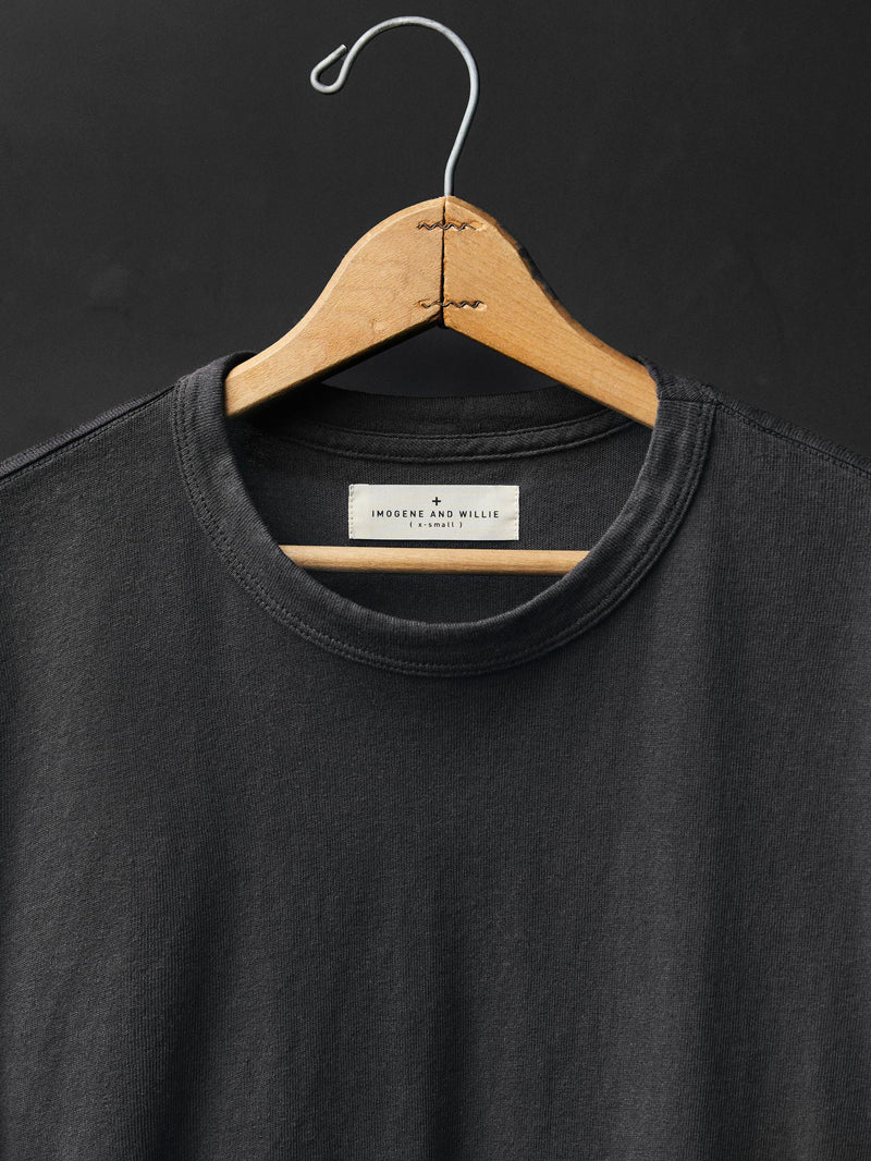 black knit midweight crew - Model
