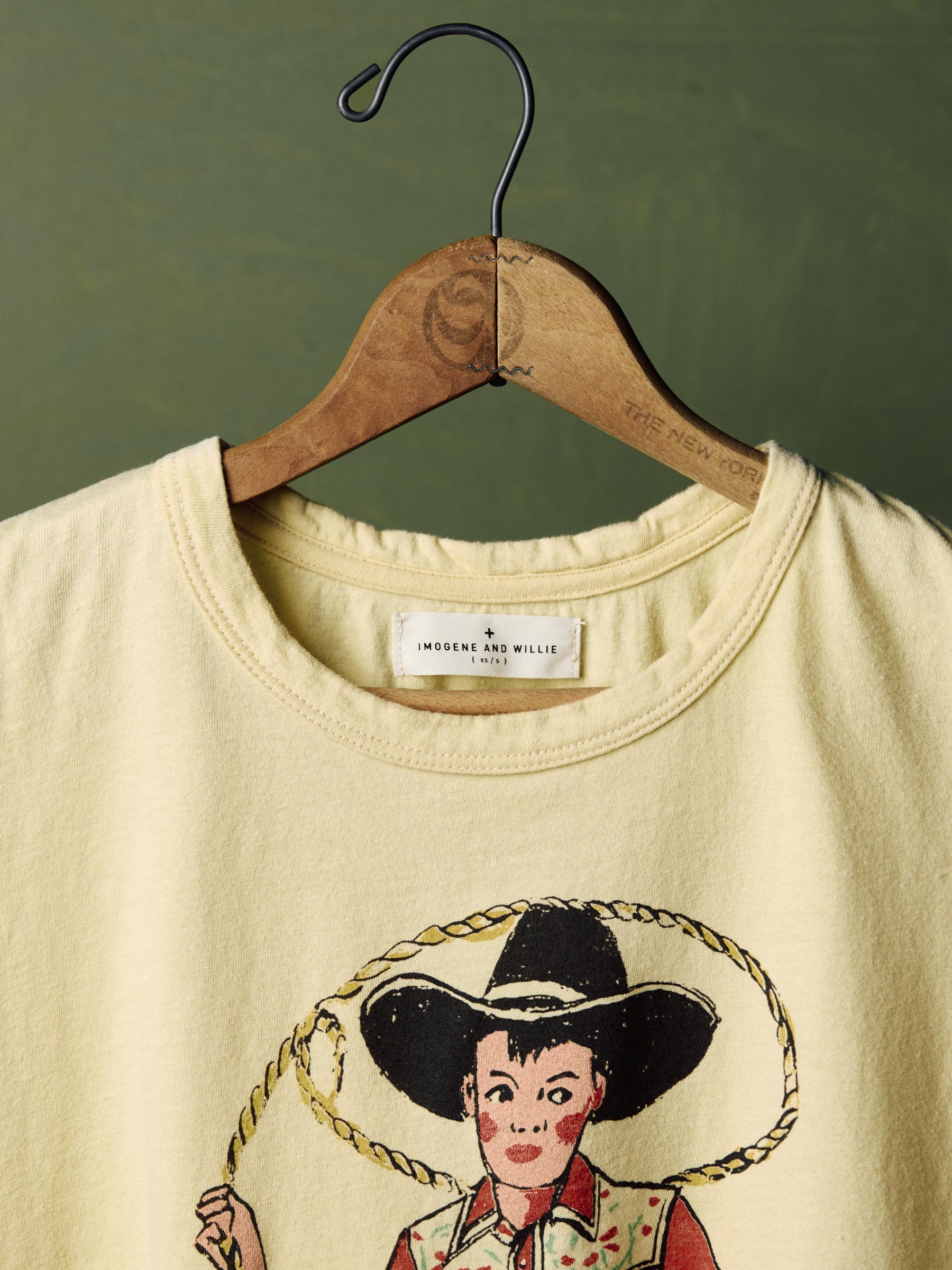 アメリヴィンテージ HUG ROBERTA BAYLEY TEE Roberta Bayley T-shirt HER. Online Store