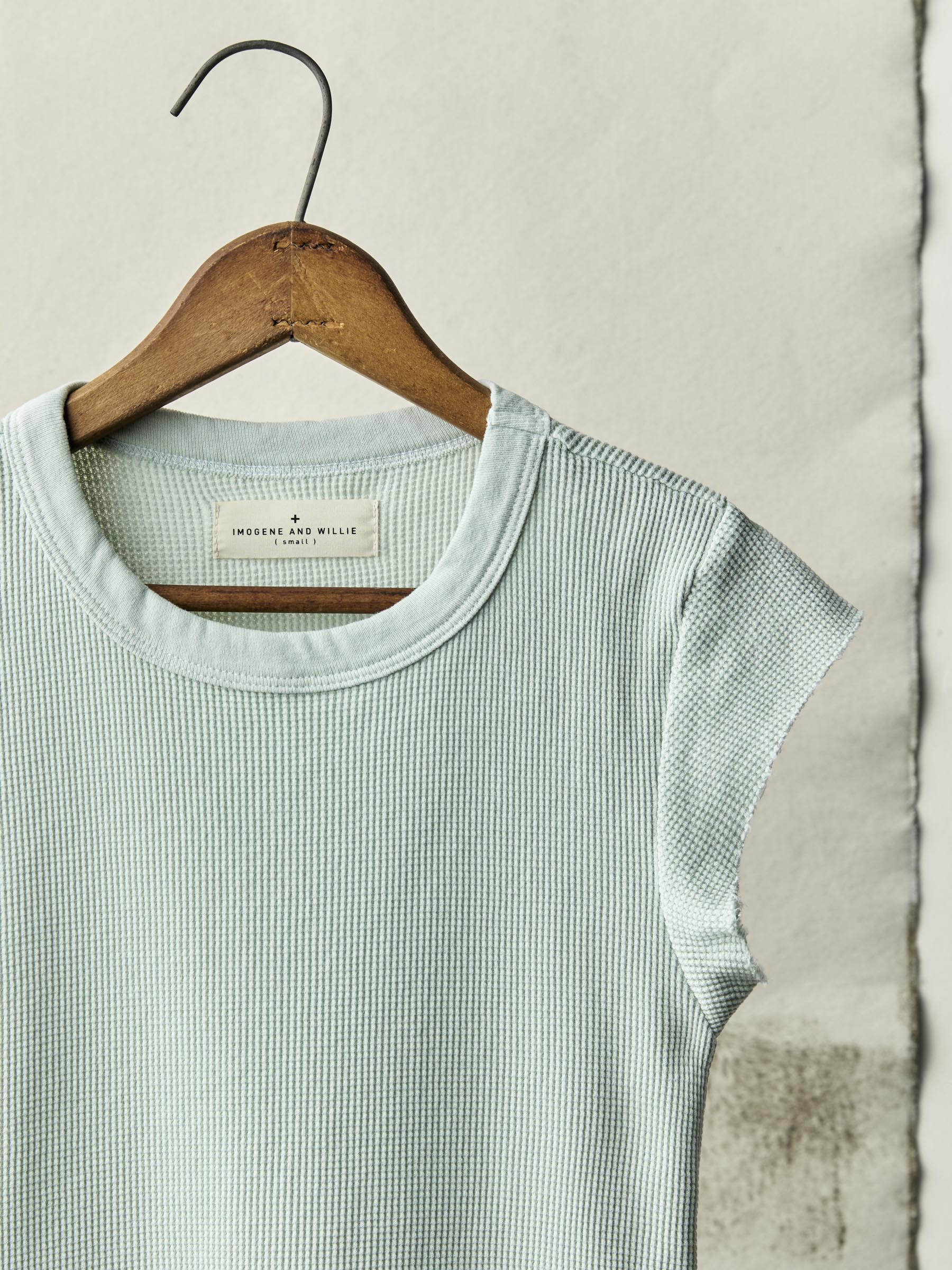 cut sleeve thermal in sky blue – imogene + willie