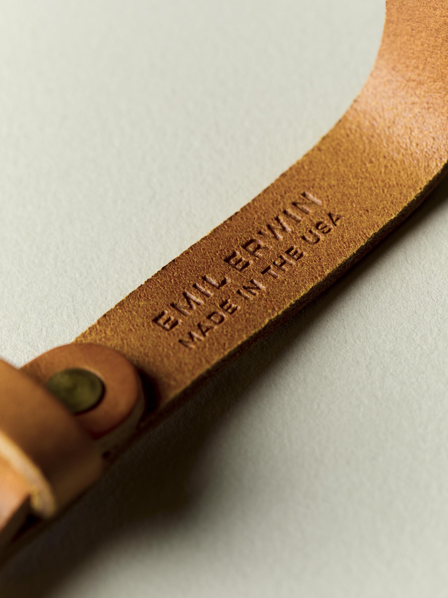emil erwin x i+w keychain in honey – imogene + willie