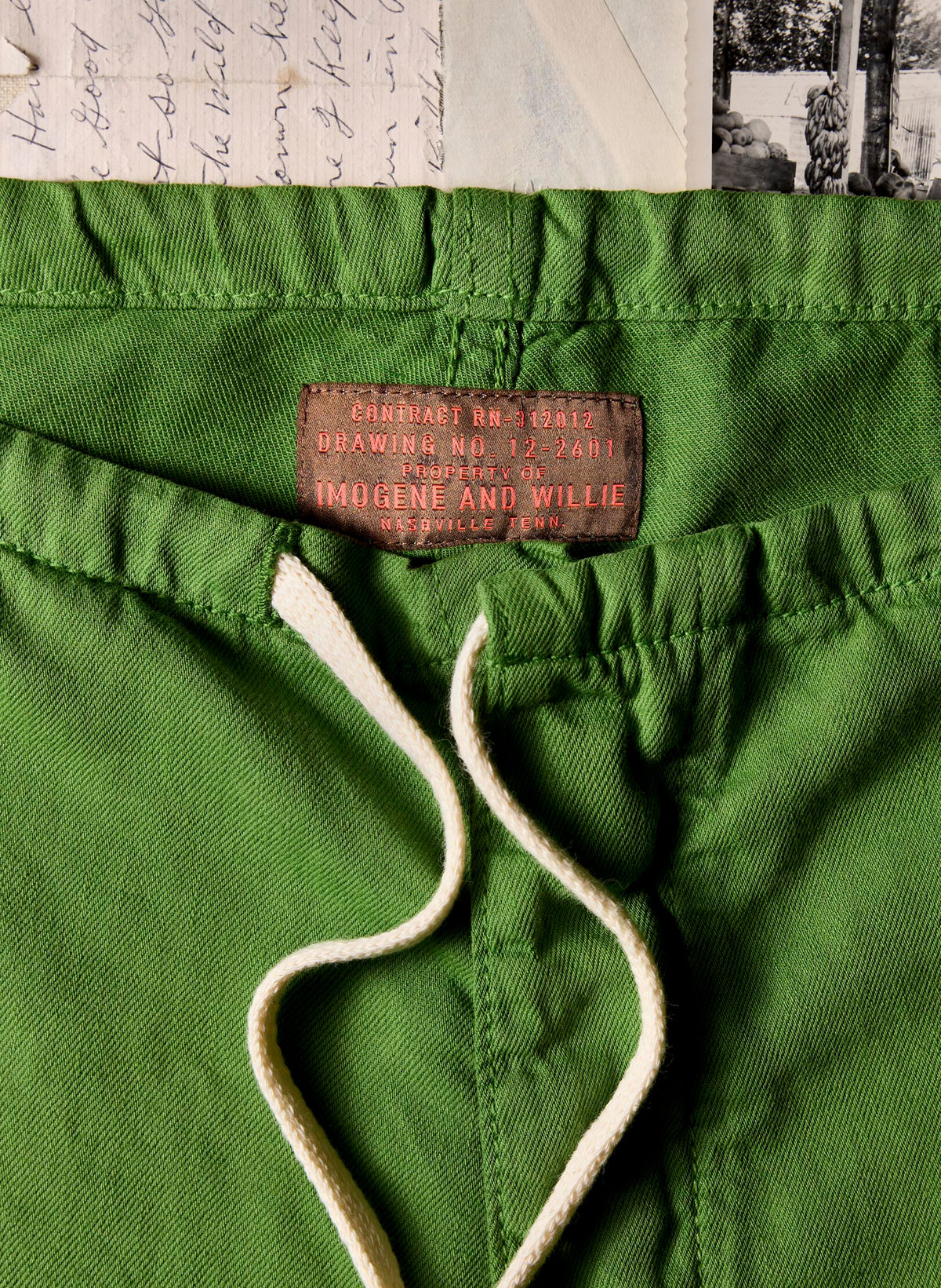 the lounge pant in fern green