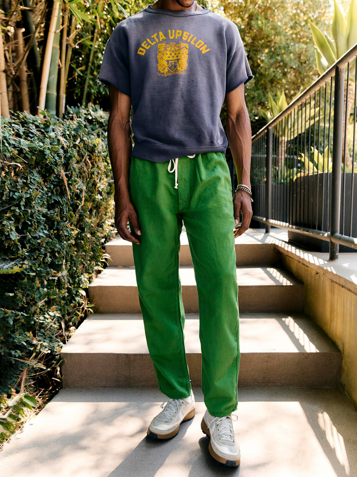 the lounge pant in fern green