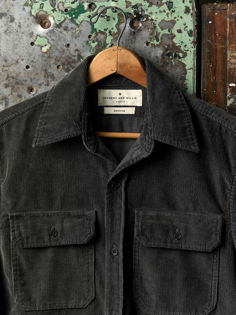 griffin workshirt in faded black cord - Model