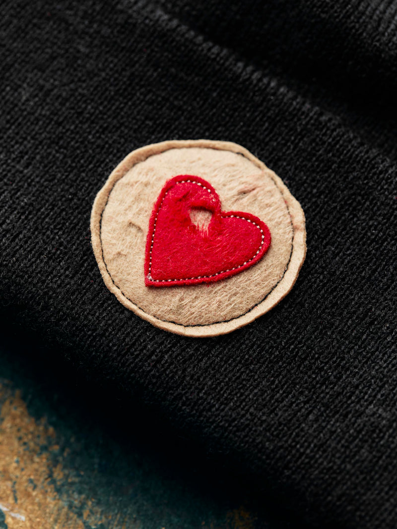 knit "heart" watch cap - Model