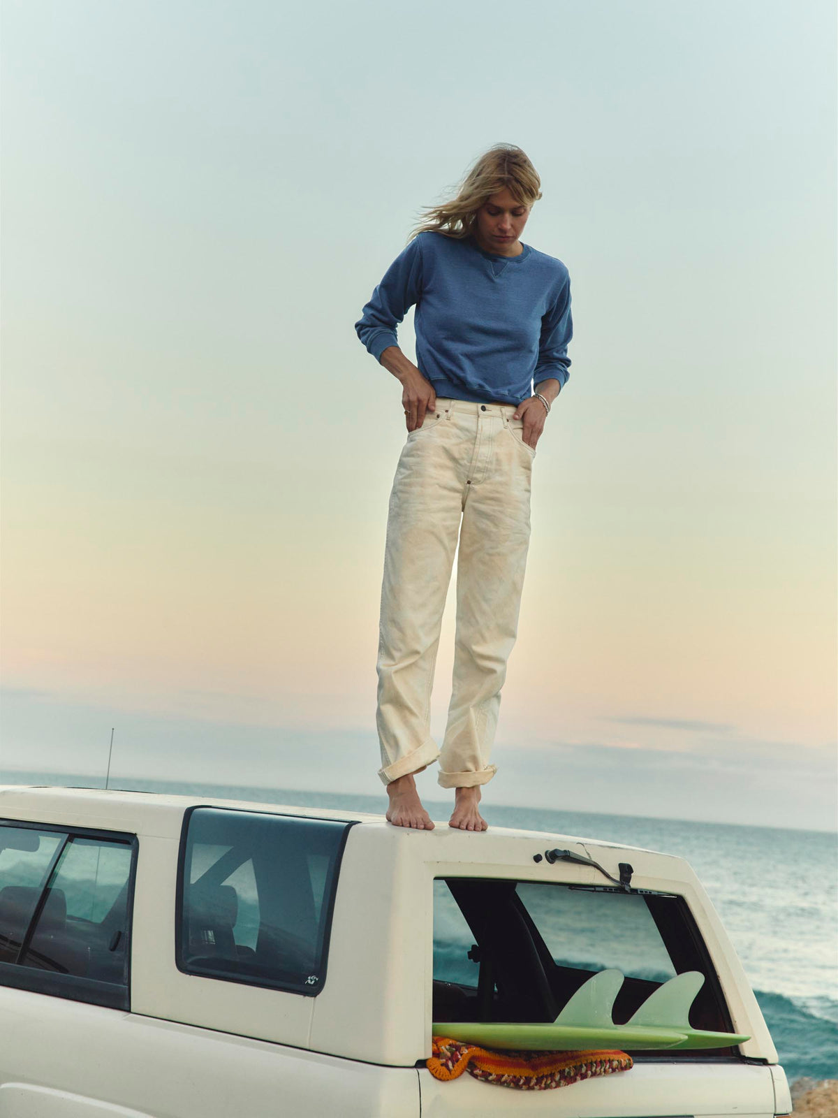 penny sweatshirt in washed indigo