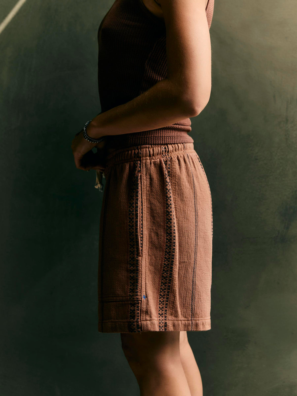 lagos lounge short in brown