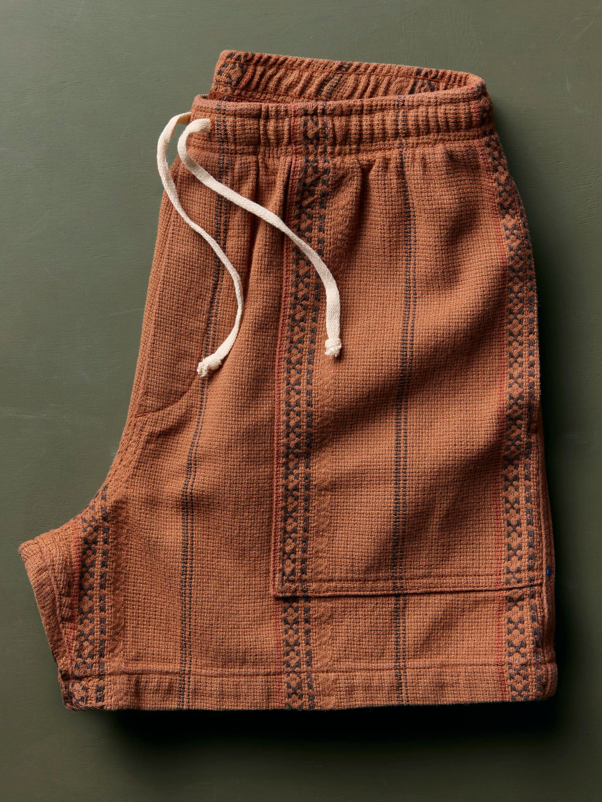 lagos lounge short in brown
