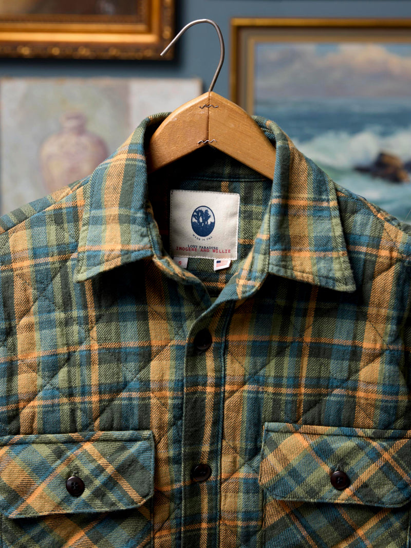 larkin quilted shirt jacket - Model