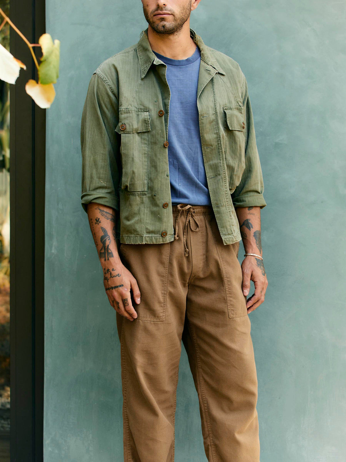 ventura chore pant in field tan