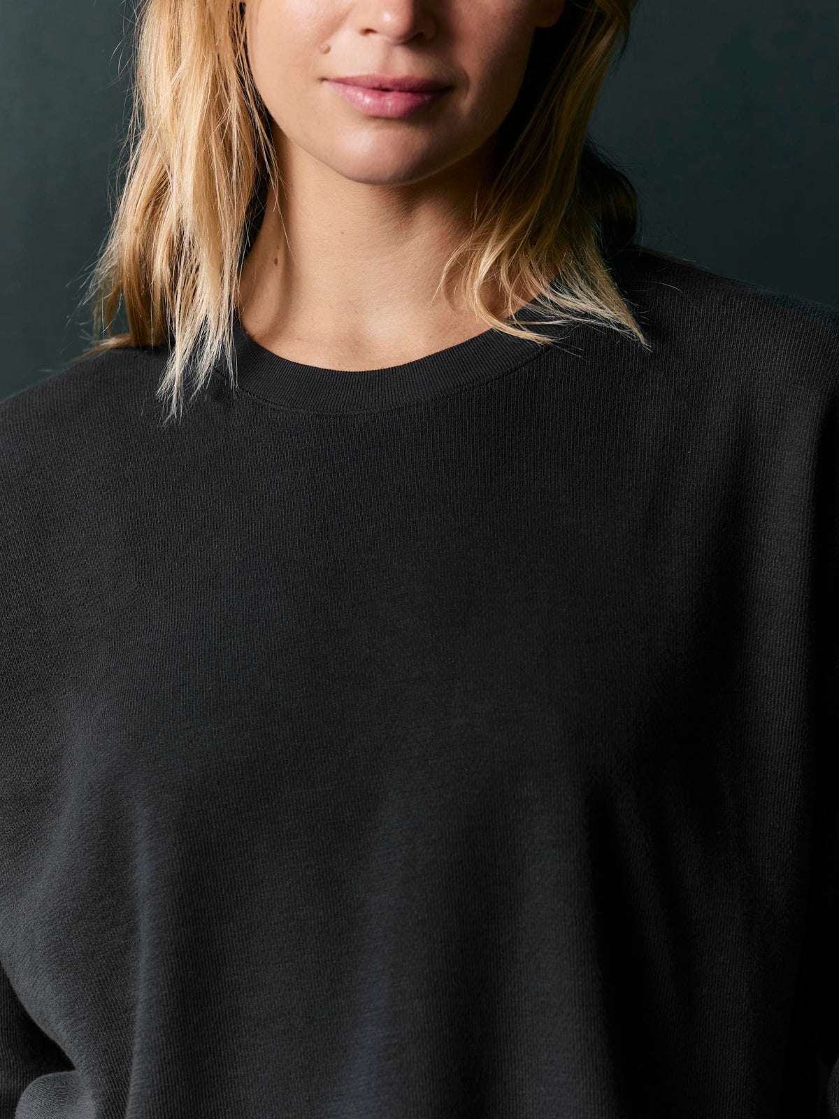 long sleeve midweight crew in faded black