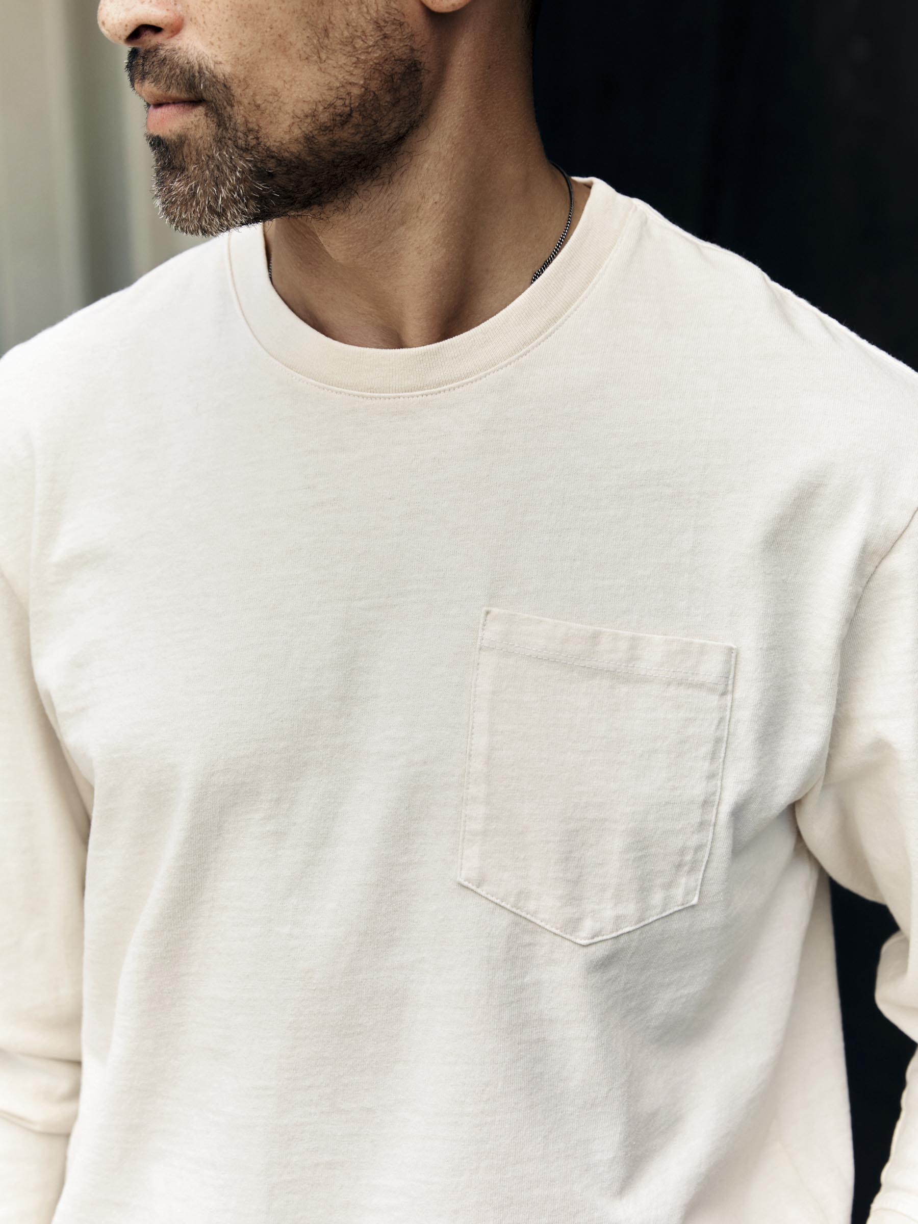 long sleeve pocket tee in vintage white – imogene + willie