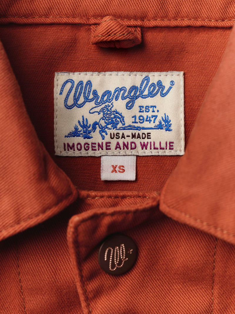 i+w x Wrangler 12MJZ sunfaded jacket - Model