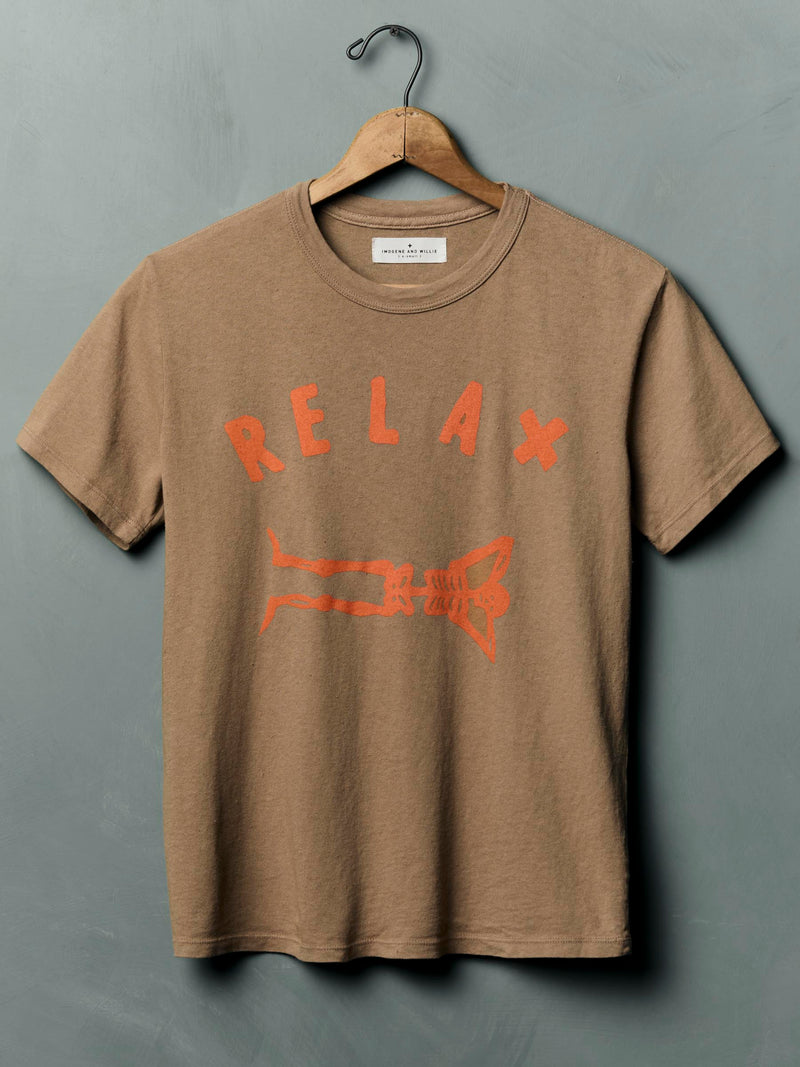 the "relax" tee - Model