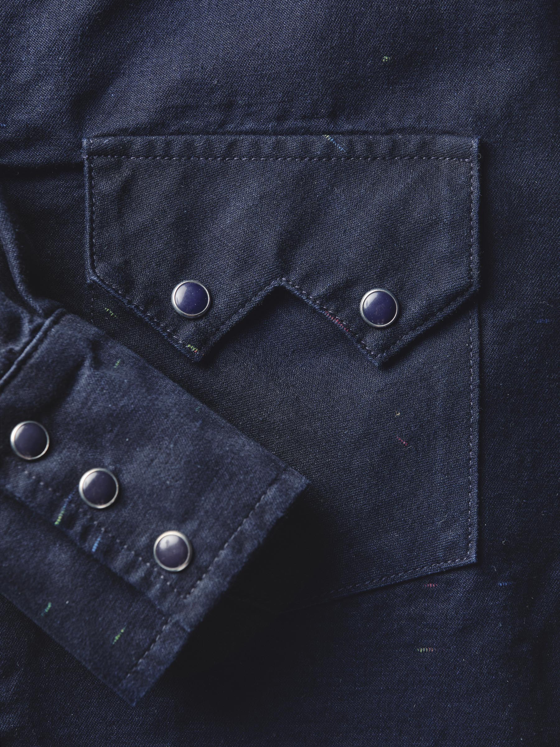 sawtooth pearl snap in reverse black indigo nep – imogene + willie