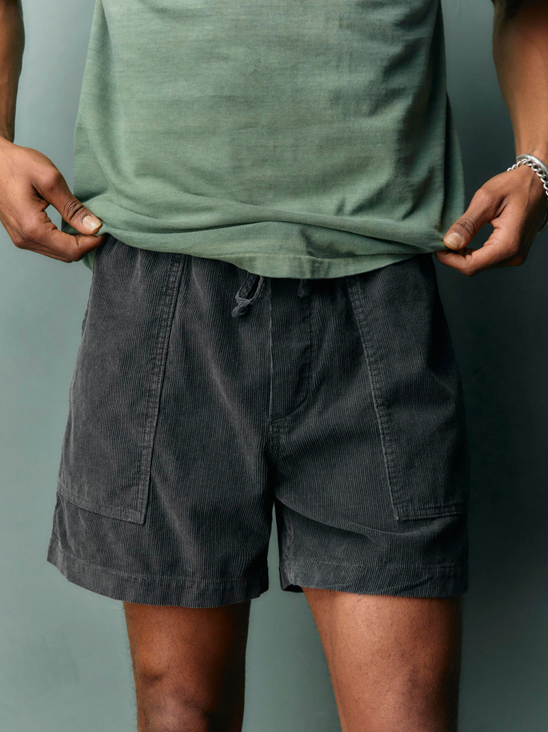 the lounge short in sunfaded black cord