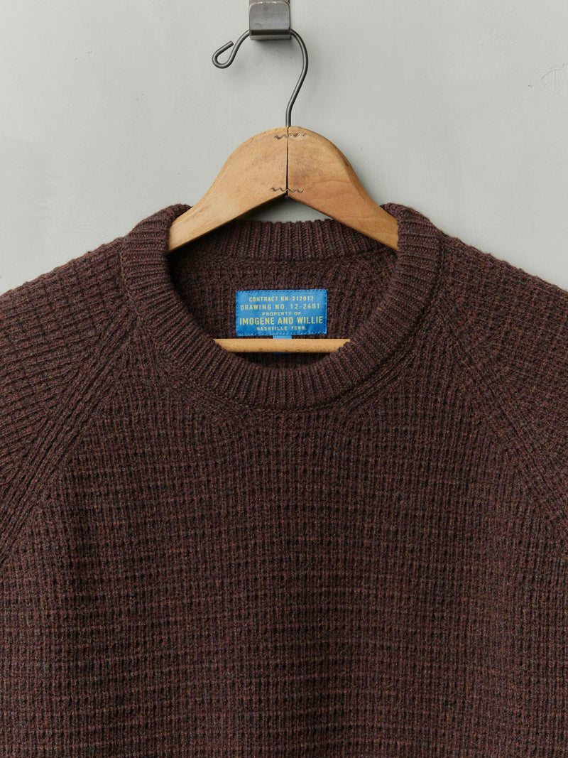 raglan sweater in burgundy melange - Model