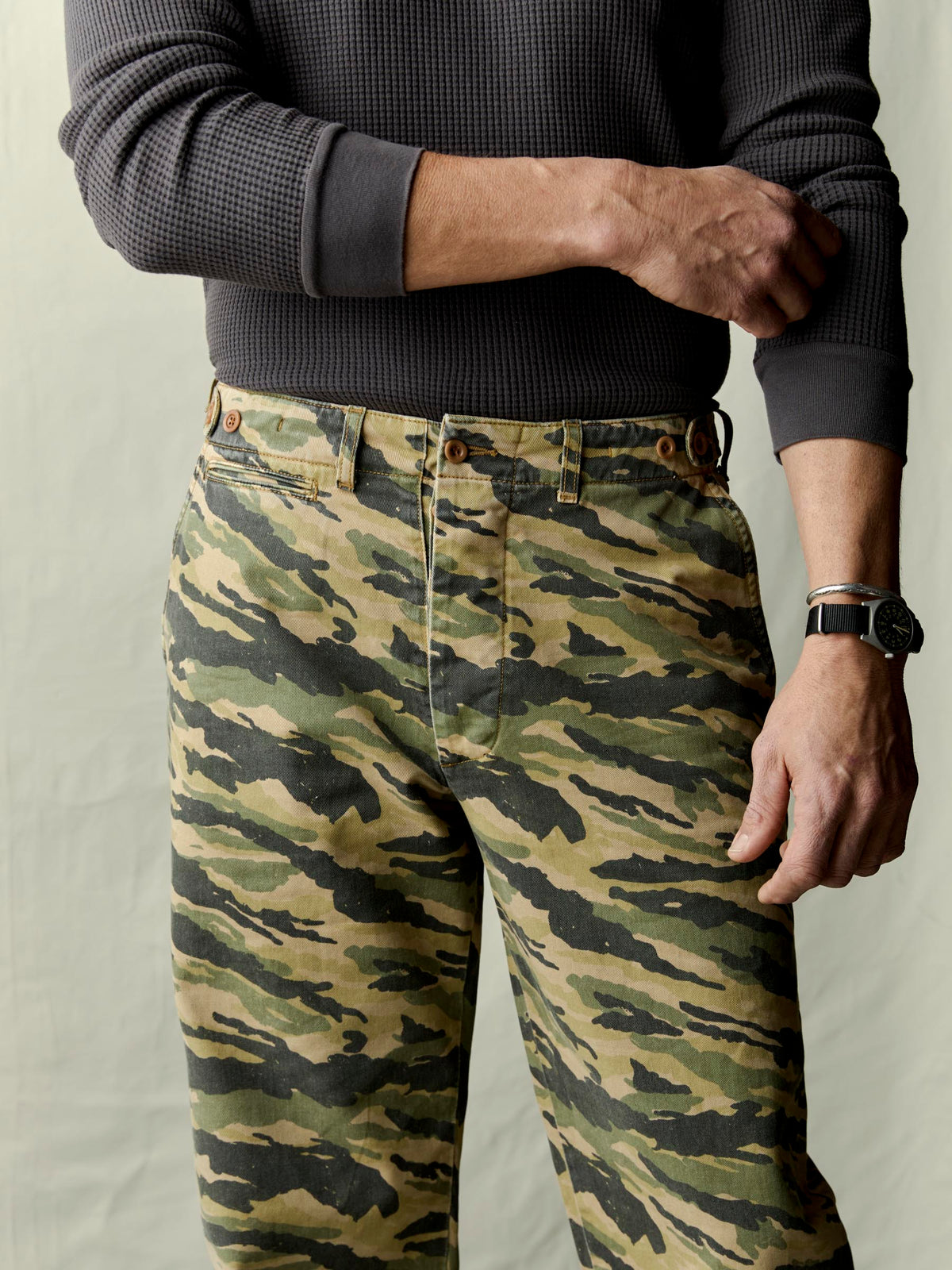 wilkison trouser in brushstroke camo