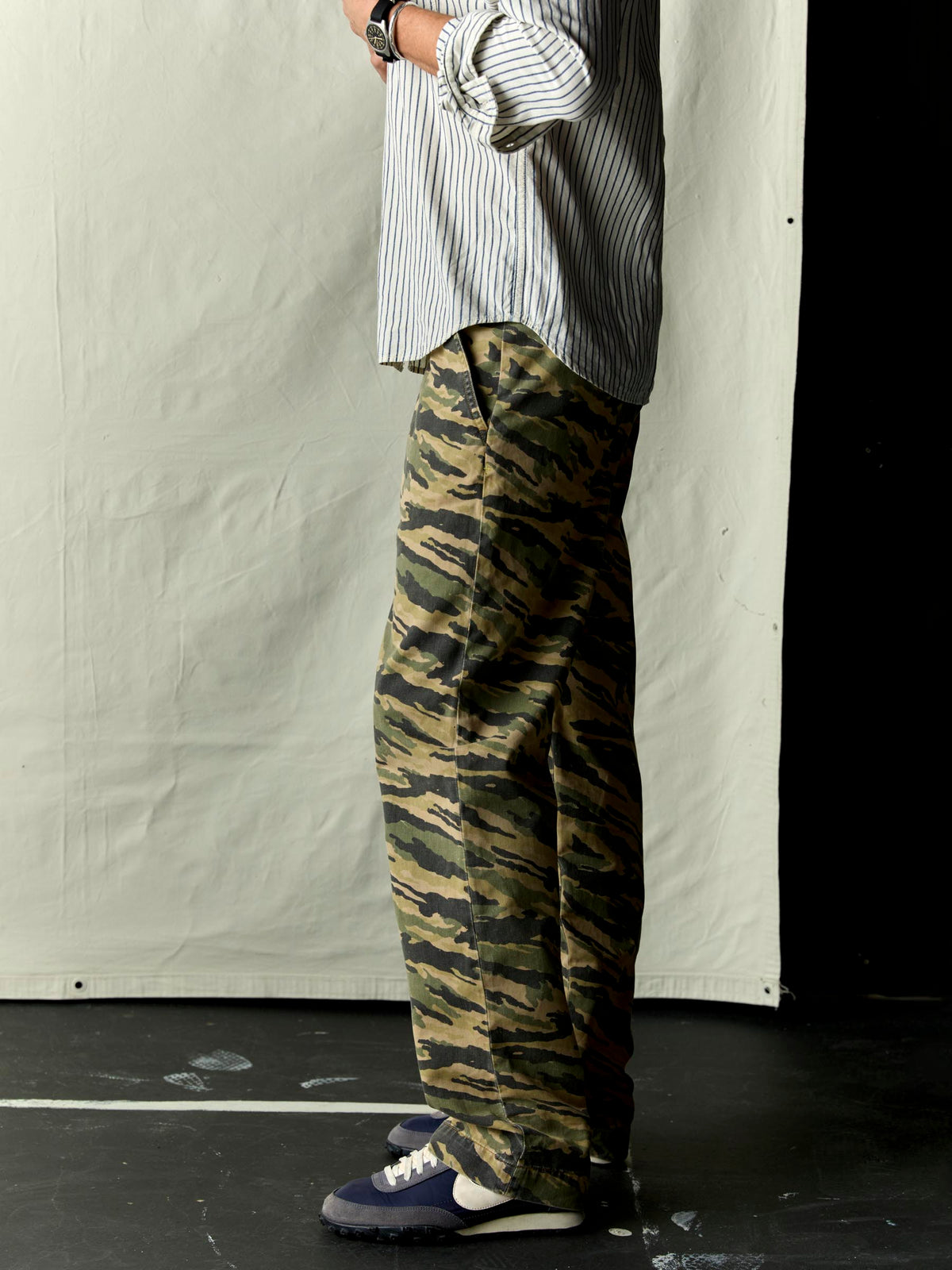 wilkison trouser in brushstroke camo