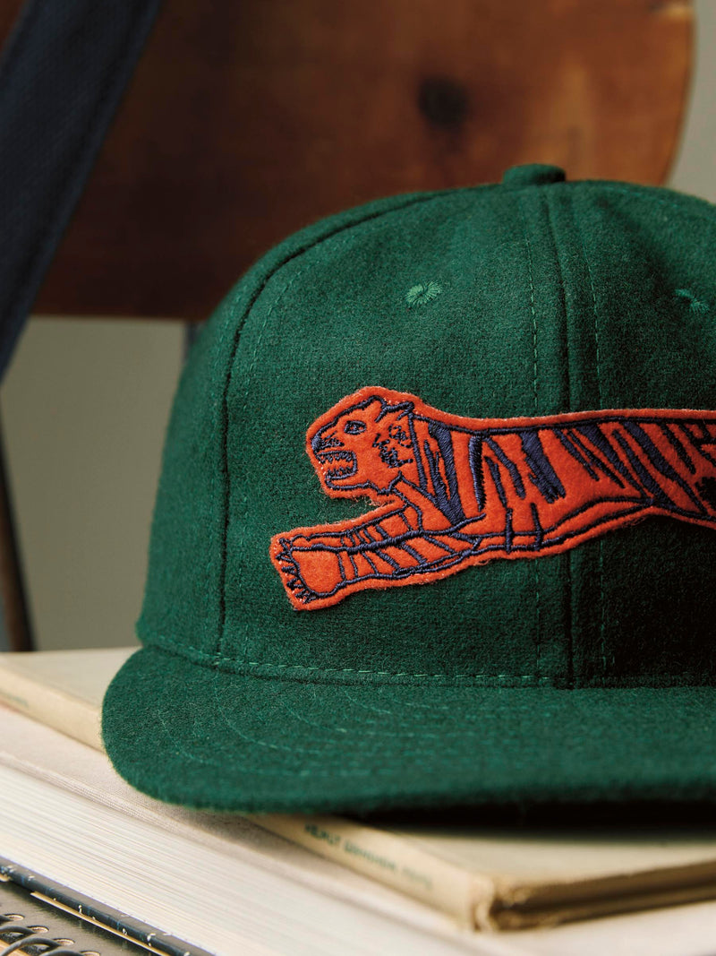 the wool "scrimmage" cap - Model