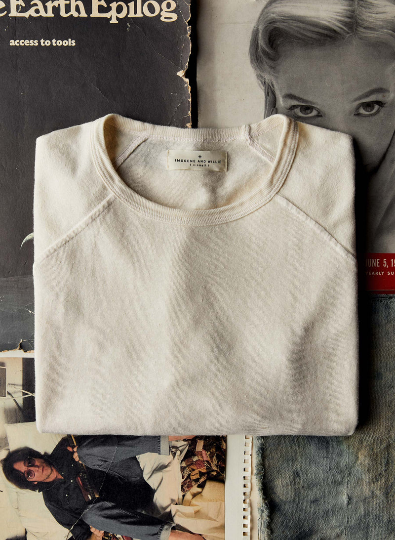 the long sleeve raglan in vintage white