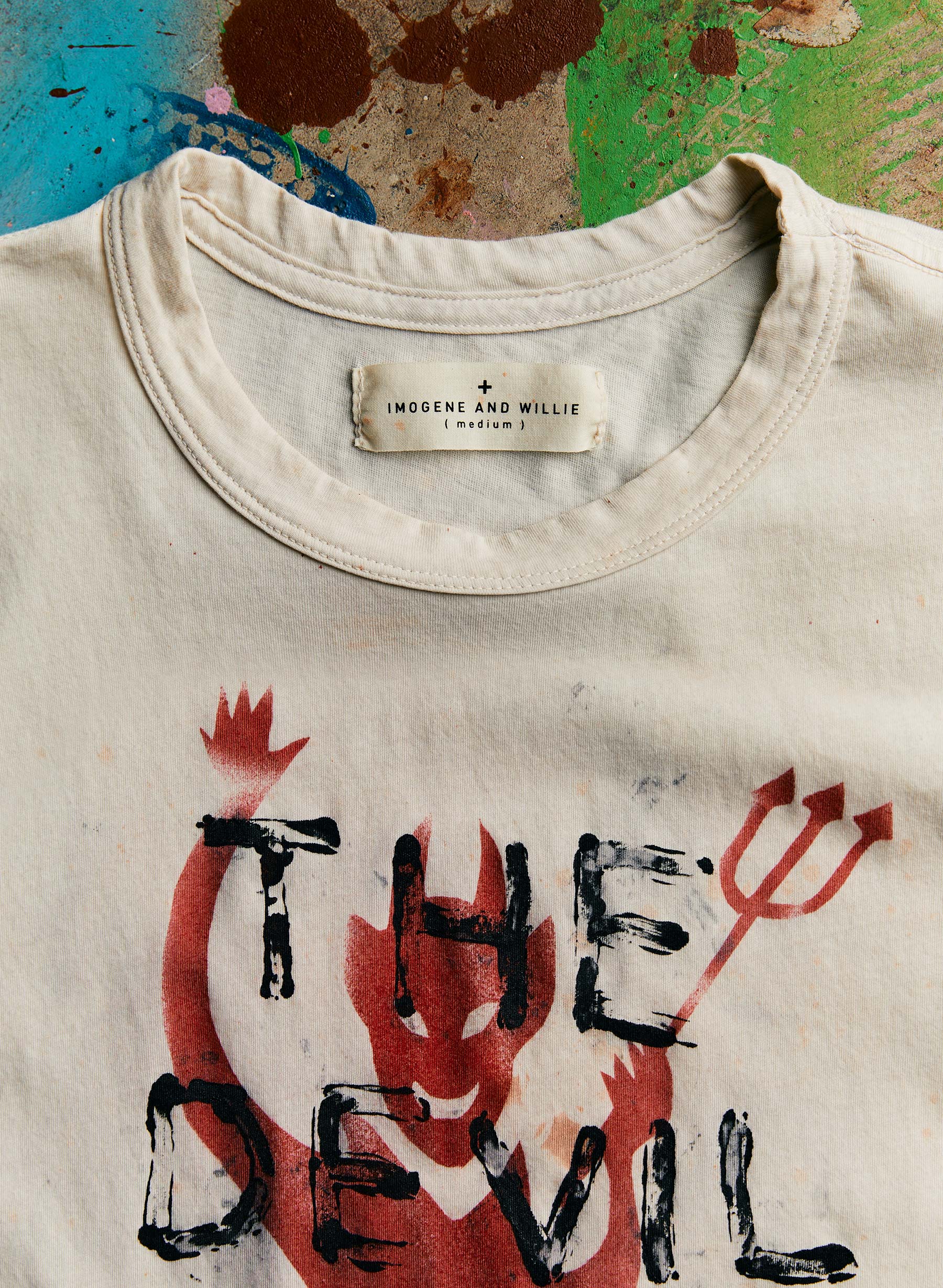 White, Neck, Textile, Sleeve, T-shirt, Font, Baby & toddler clothing, Cool, Red, Pattern