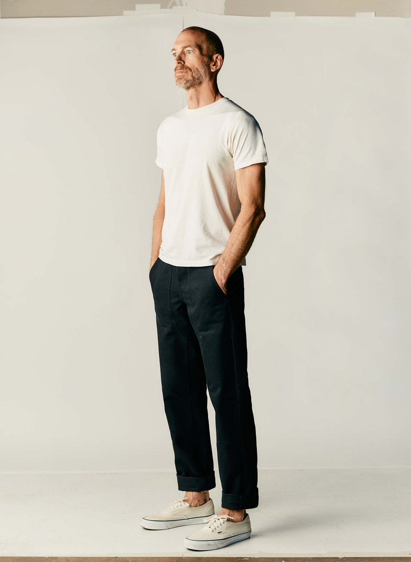 hencye canvas workpant in black - Model