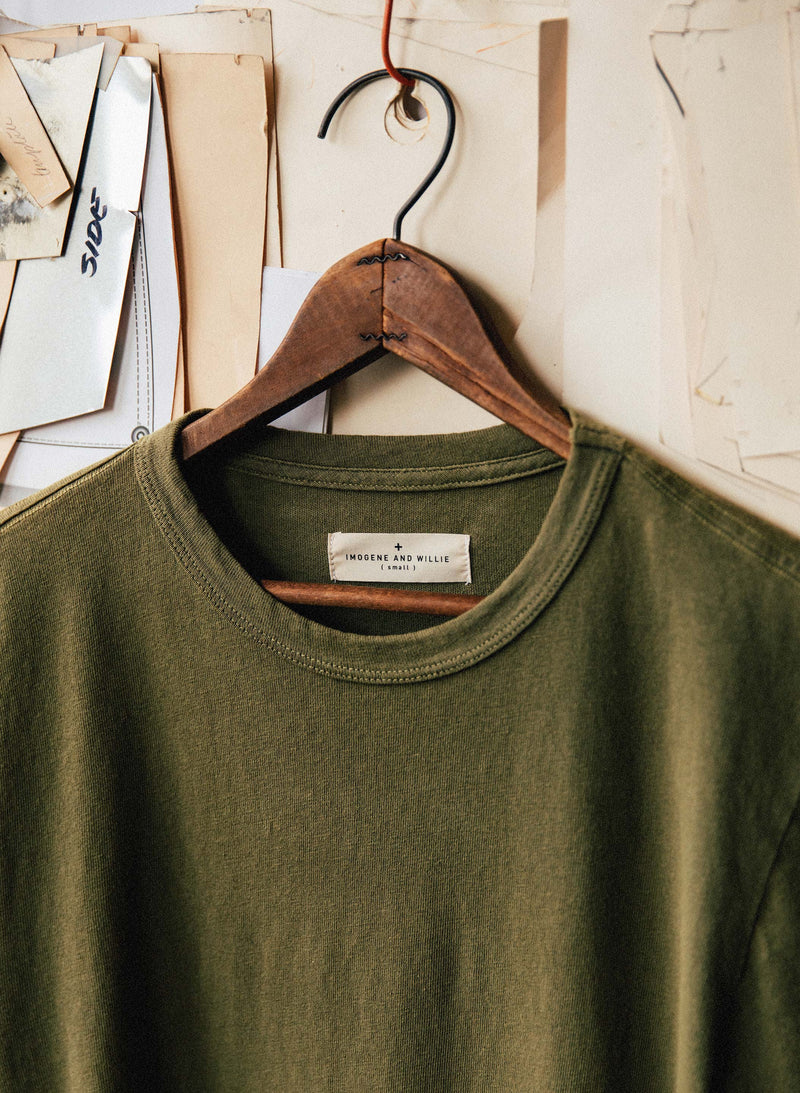 olive knit midweight crew - Model