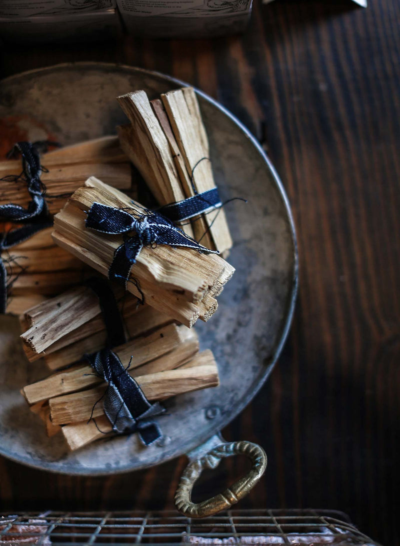 palo santo wood sticks