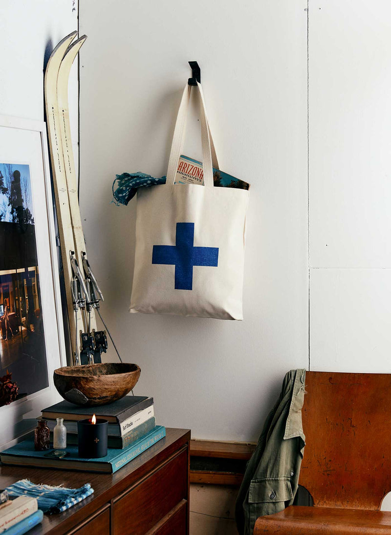 the i+w canvas tote - Model